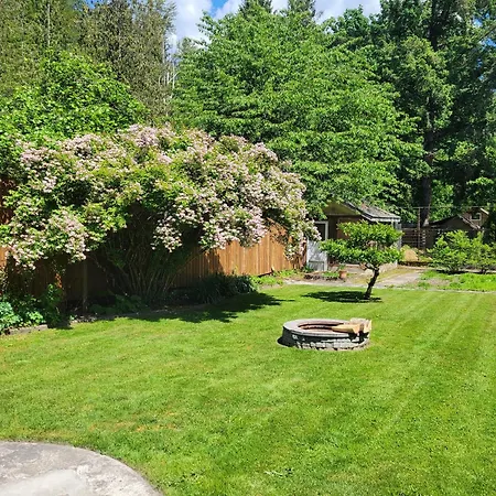 Riverbend Guest House-2